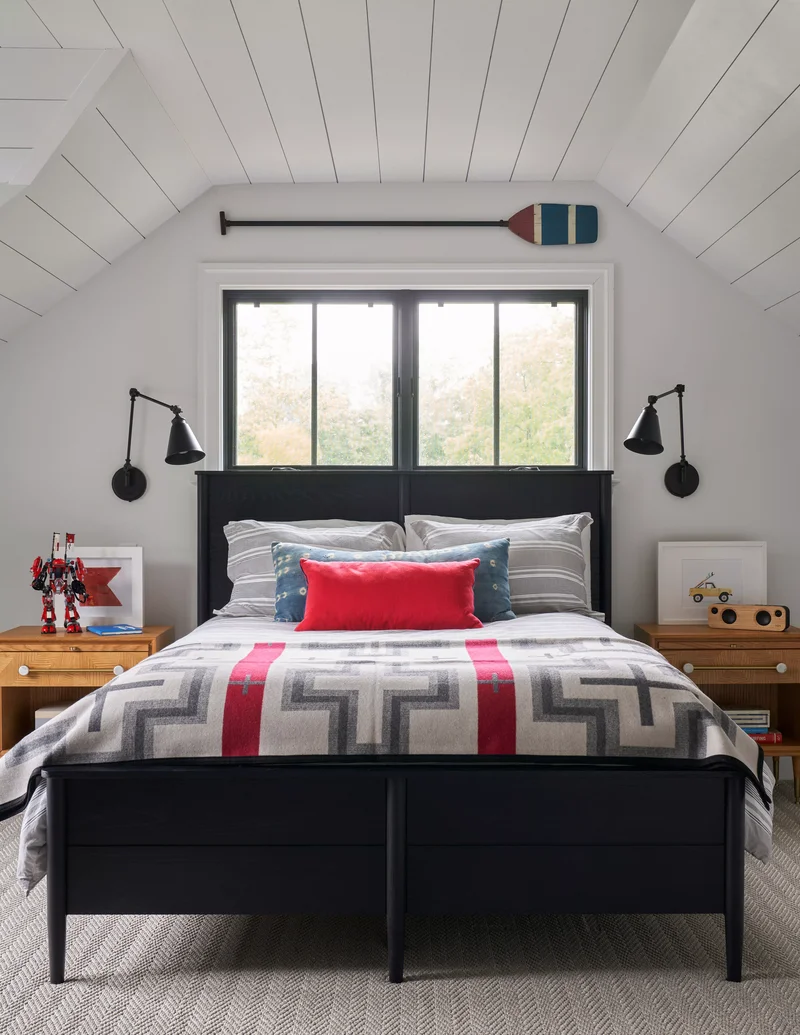 31 Sophisticated Black Bedroom Ideas for Your Dream Space 1 A Touch of Black