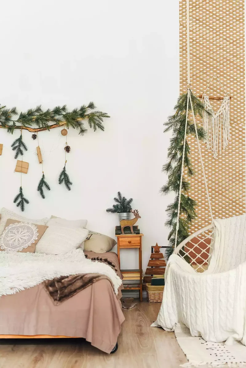 DIY Christmas Tree Ideas Worth Displaying for Your Guests 8 A Winter Wonderland Bedroom