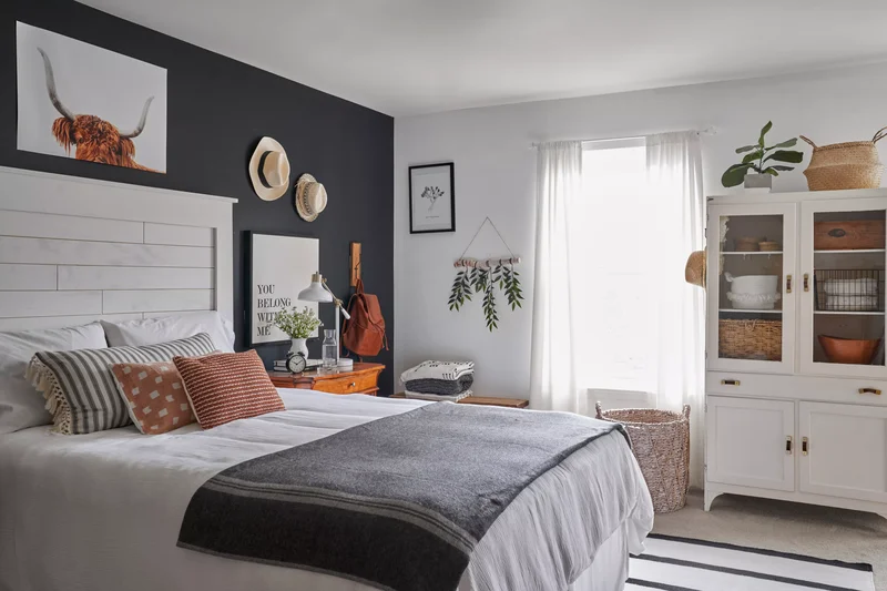 31 Sophisticated Black Bedroom Ideas for Your Dream Space 11 Accent Wall for a Black Bedroom