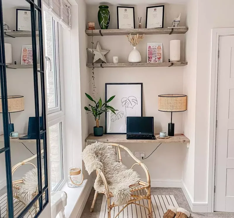 15 Desk Styling Ideas to Express Your Personal Design Style 4 Add Beachy Vibes