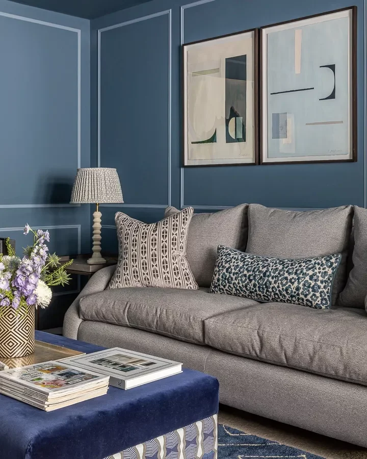 23 Beautiful Blue and Gray Living Room Design Ideas 11 Add Character With Picture Frame Molding
