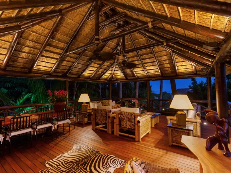 24 Covered Deck Designs to Create Shaded Outdoor Spaces 13 Add Drama