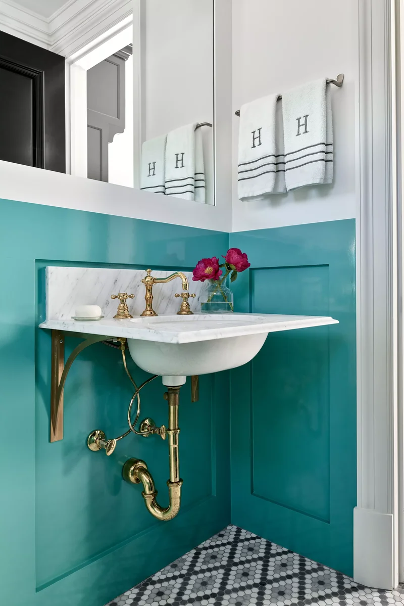 26 Inspiring Guest Bathroom Ideas to Welcome Your Visitors 12 Add Fresh Flowers