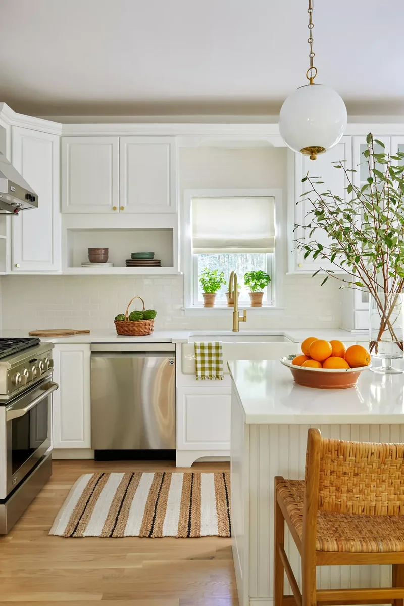 Add Pops of Off-White