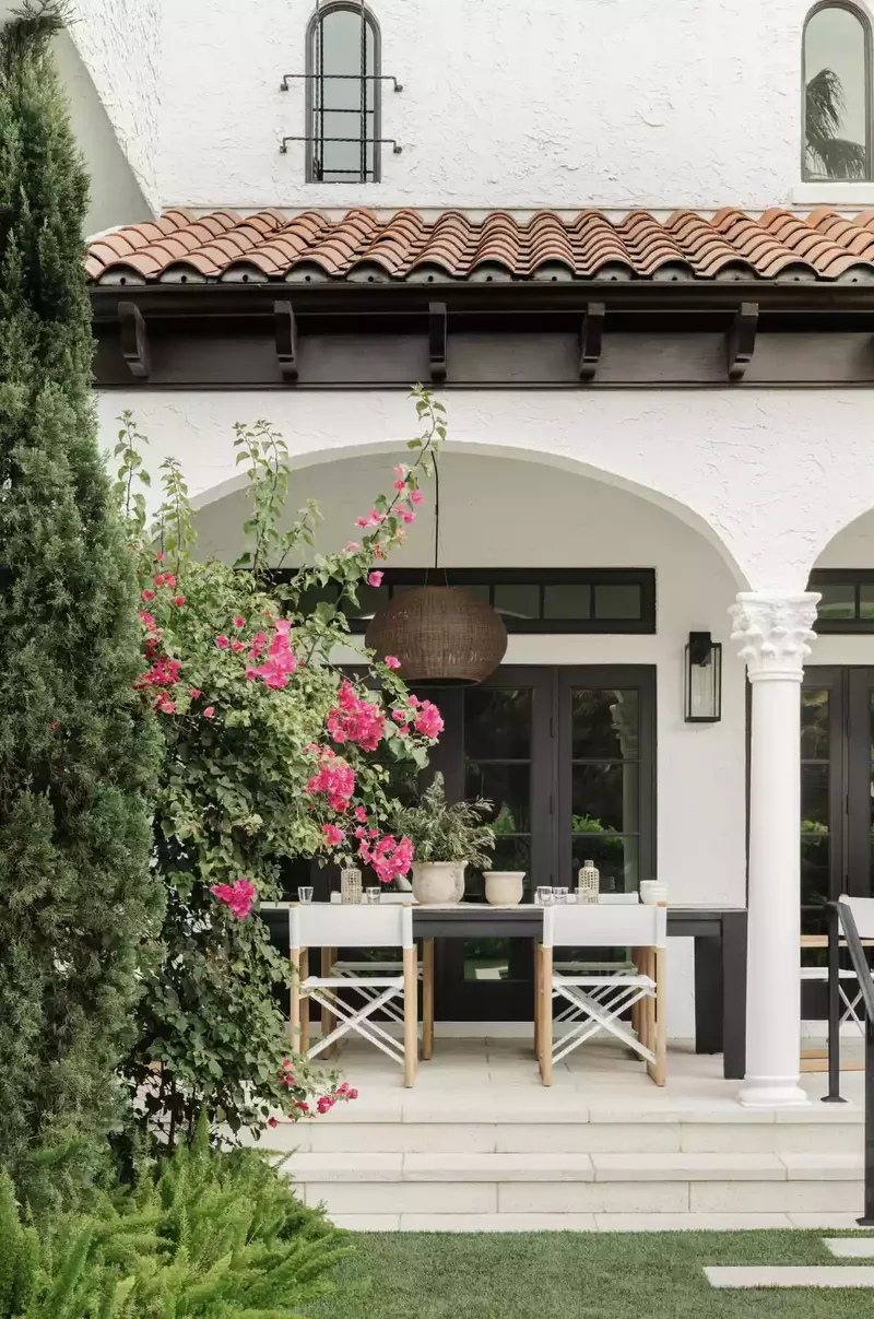 66 Beautiful Patio Landscaping Ideas for Your Outdoor Space 34 Add Tropical Colors