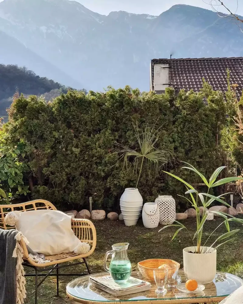 57 Stunning Garden Decor Ideas to Transform Your Outdoor Space 24 Add Varying Planters