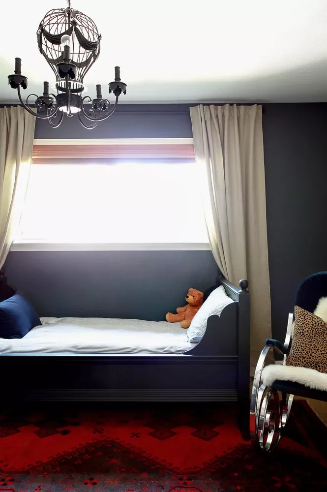 45 Warm and Inviting Bedroom Ideas for Ultimate Comfort 35 Add Vintage Details