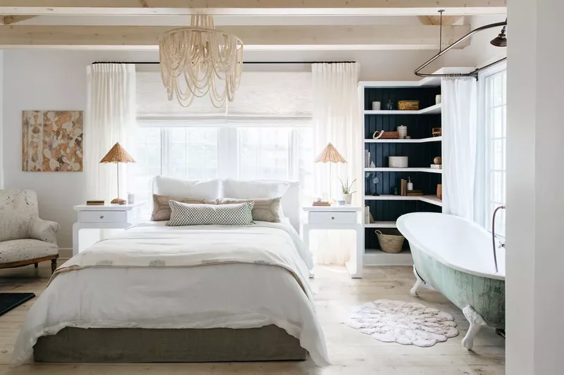 39 Scandinavian Bedroom Designs That Are Effortlessly Chic 34 Add a Bathtub