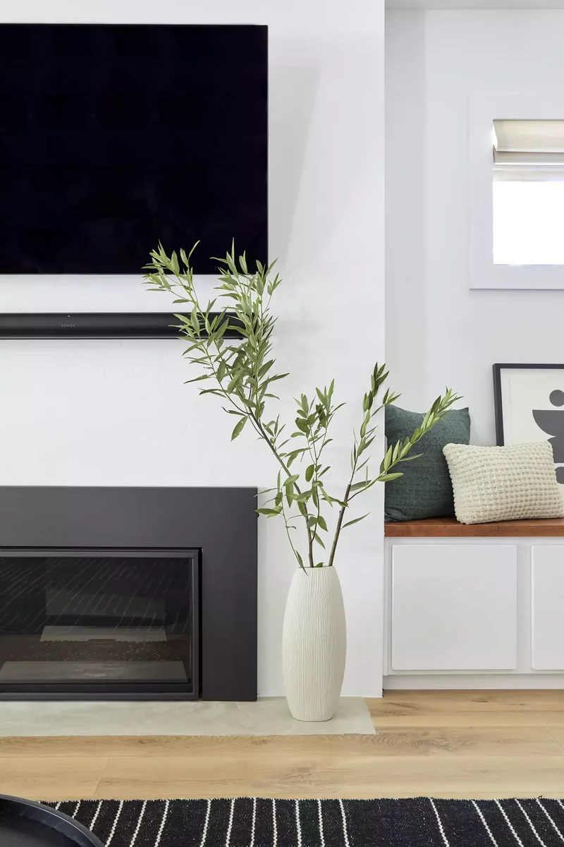 21 Electric Fireplace Ideas That'll Cozy Up Any Room 15 Add a Minimalist Hearth