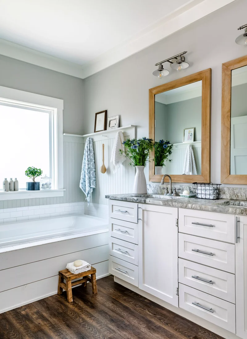 26 Inspiring Guest Bathroom Ideas to Welcome Your Visitors 18 Add a Peg Rail