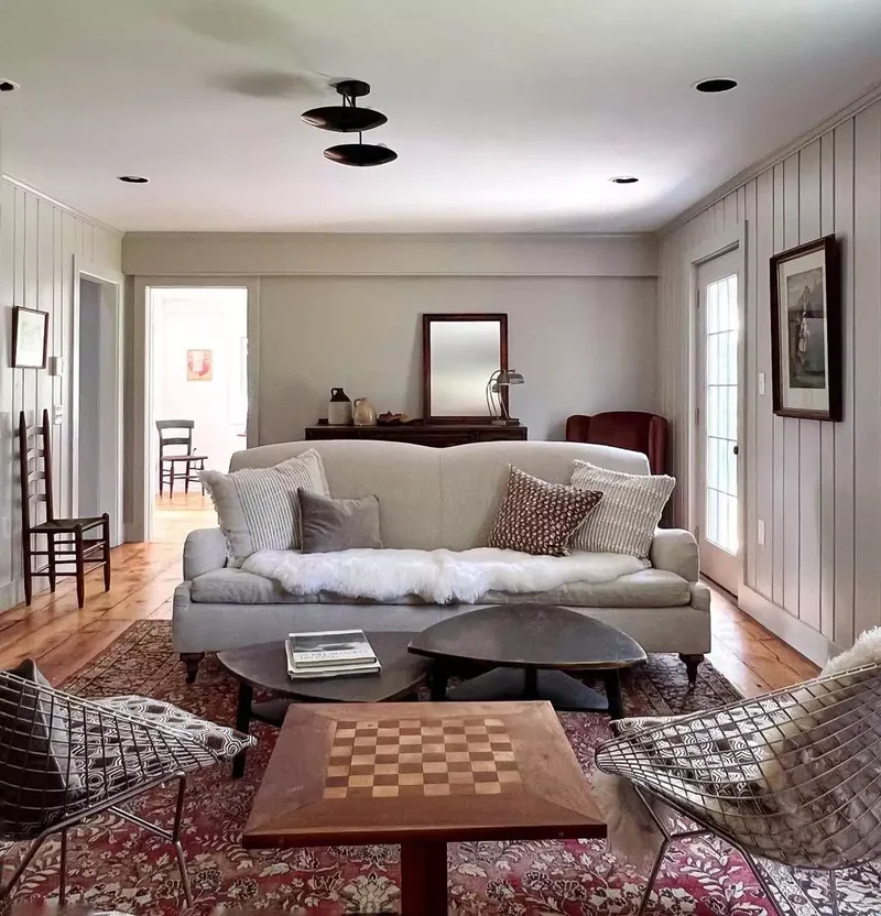 40 Cozy and Inviting Country Living Room Design Ideas 32 Add a Sheepskin Throw