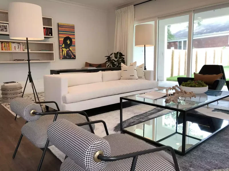 35 Spacious Living Room Ideas That Will Wow Your Guests 10 Add an Oversized Coffee Table