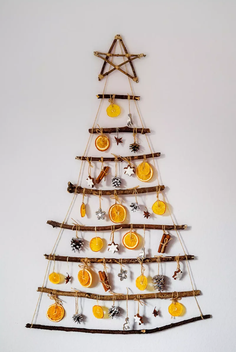 DIY Christmas Tree Ideas Worth Displaying for Your Guests 15 All Natural Tree