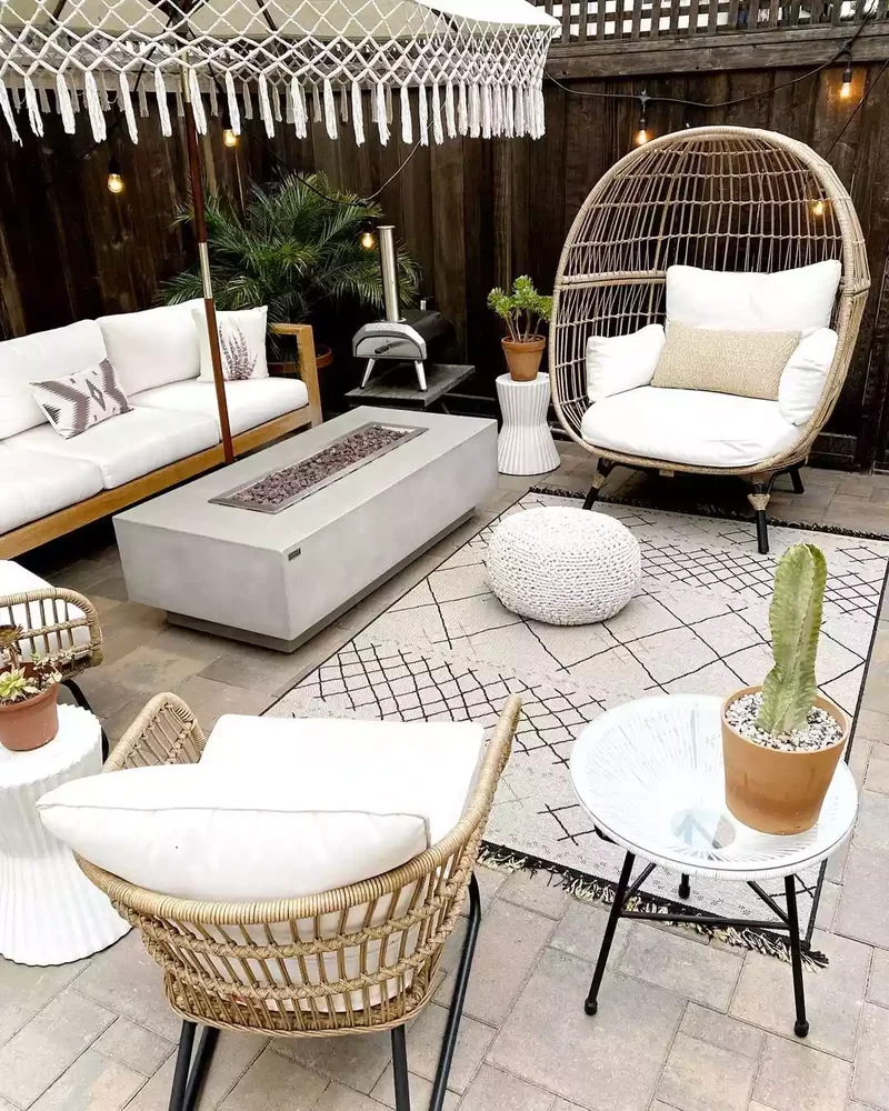 20 Budget-Friendly No-Grass Backyard Ideas You'll Love 16 An Outdoor Living Room