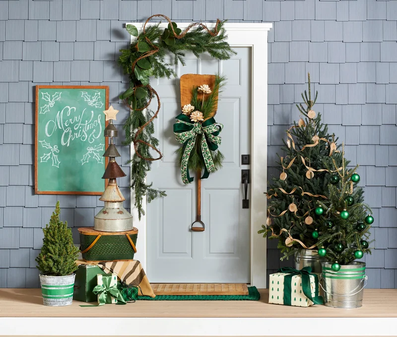 Asymmetrical Front Door Garland
