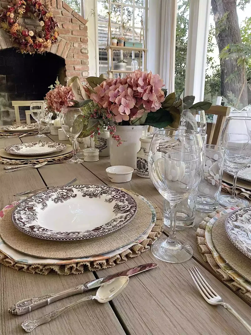 Back Porch Table Decor