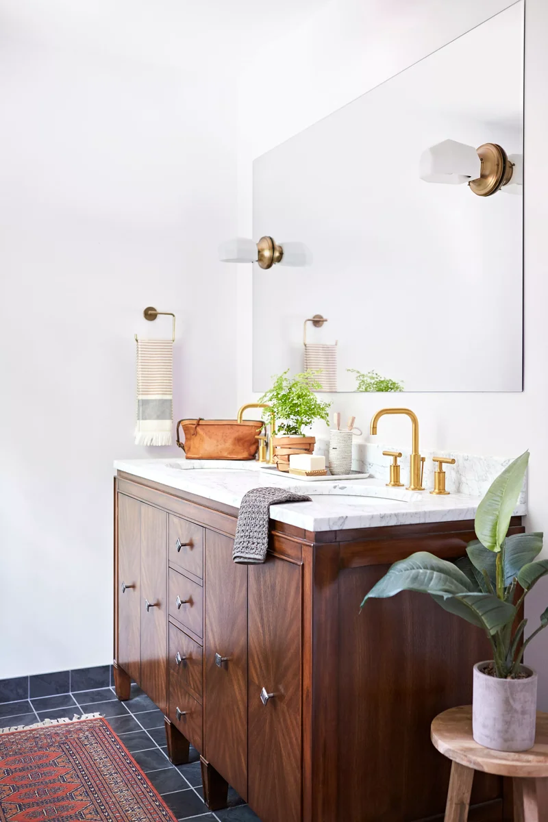 12 Vanity Lighting Ideas to Brighten Your Bathroom Space 4 Bathroom Vanity Lighting Tips