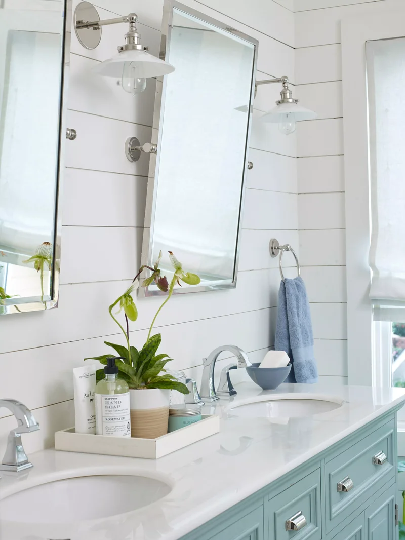 12 Vanity Lighting Ideas to Brighten Your Bathroom Space 5 Bathroom Vanity Sconces