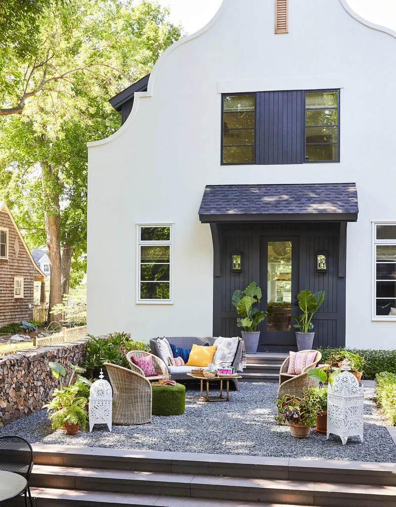 35 Stunning Patio Design Ideas for Your Outdoor Oasis 31 Be Mindful of Lighting