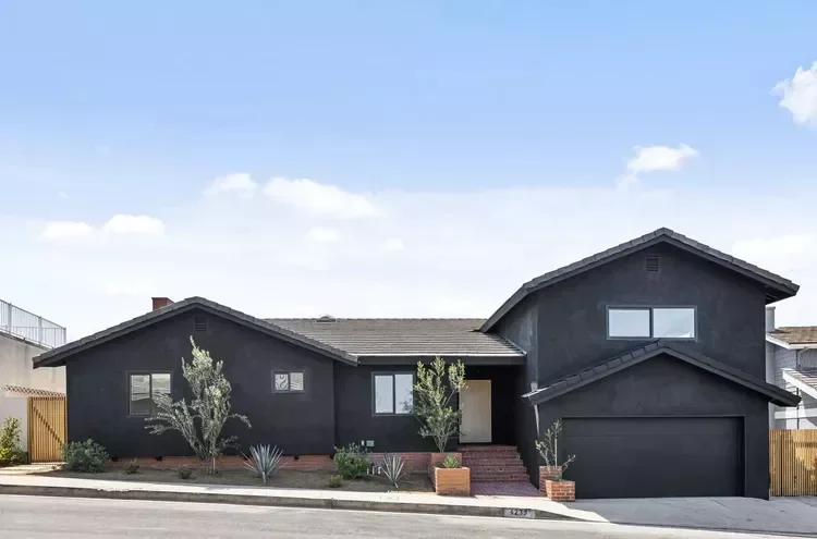 52 Stunning Garage Door Ideas to Boost Your Curb Appeal 21 Black on Black