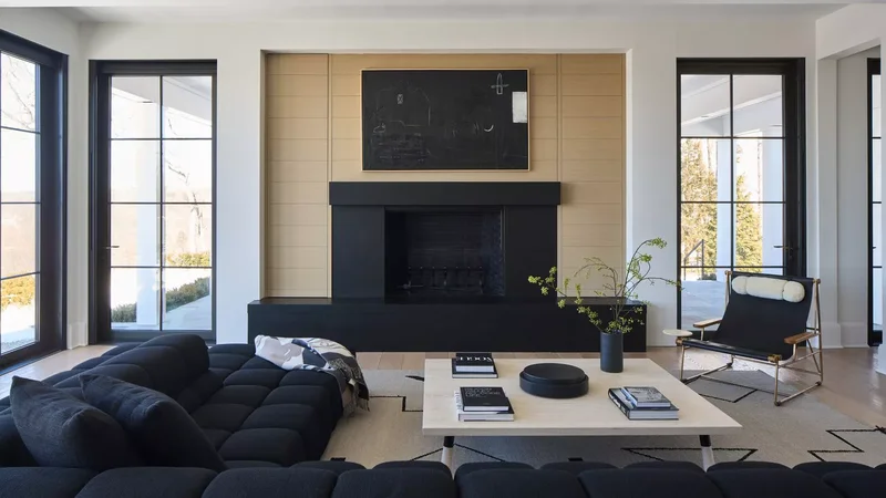 Blend Beige and Black