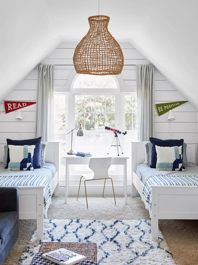 30 Beautiful Blue and White Bedroom Ideas for Restful Style 6 Blue and White Kids Room