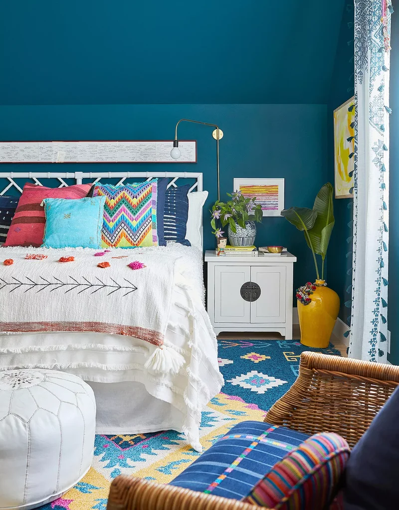 40 Bohemian Bedroom Ideas for Your Dreamy Personal Retreat 23 Boho-Style Blue Bedroom