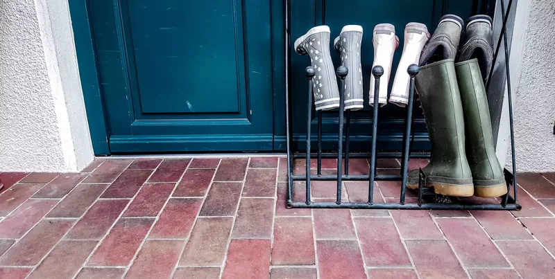 20 Clever Garage Shoe Storage Solutions to Try Today 9 Boot Rack