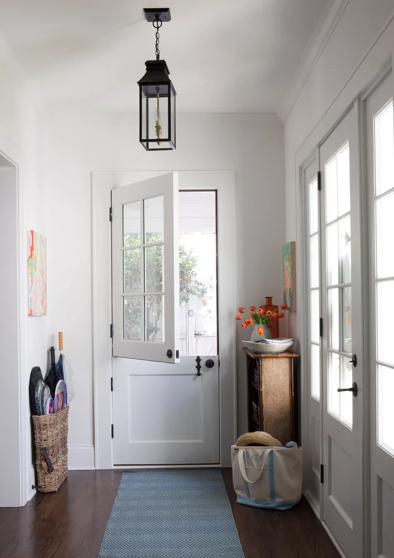 22 Stunning Foyer Design Ideas for Your Home's Grand Entry 13 Bright White Foyer