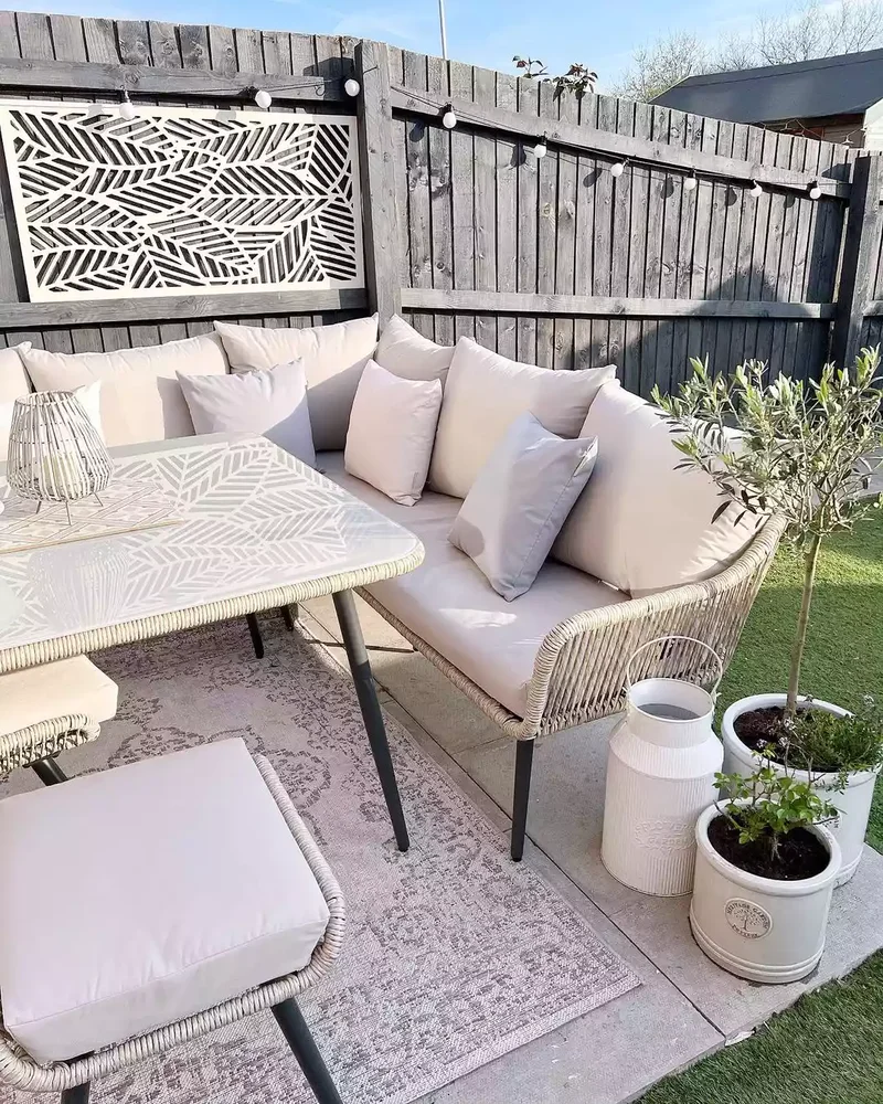 30 Creative Fence Decorating Ideas to Transform Your Yard 13 Brighten Up With String Lights