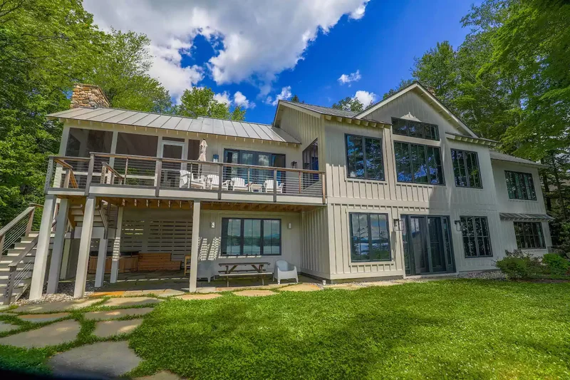 18 Creative Under Deck Ideas to Maximize Your Outdoor Space 15 Bring in a Picnic Table