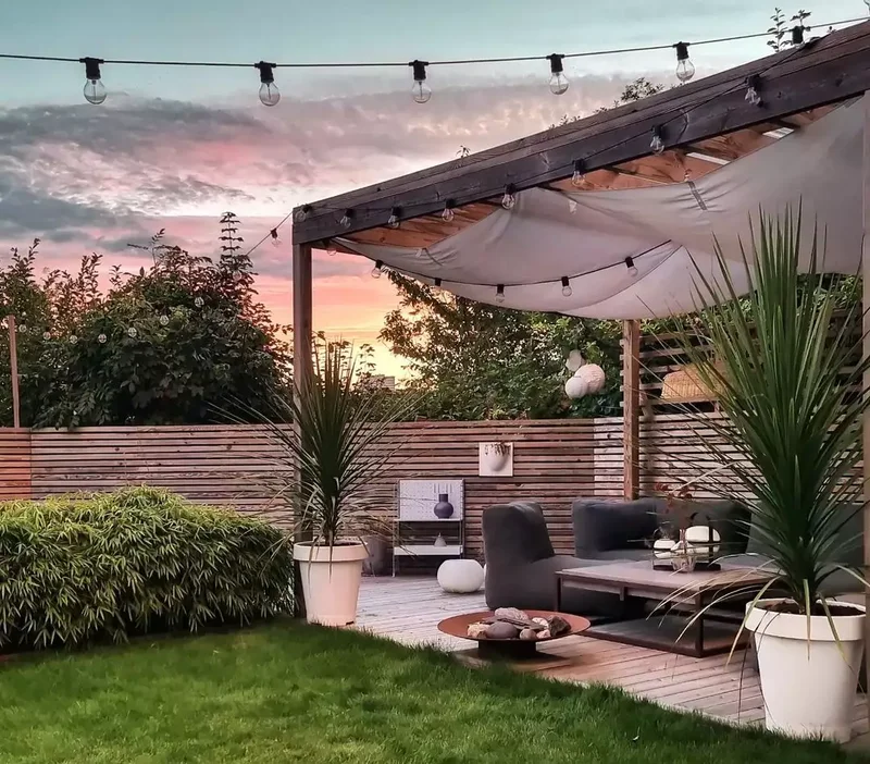 39 Contemporary Backyard Ideas to Elevate Your Outdoor Oasis 19 Build a Pergola