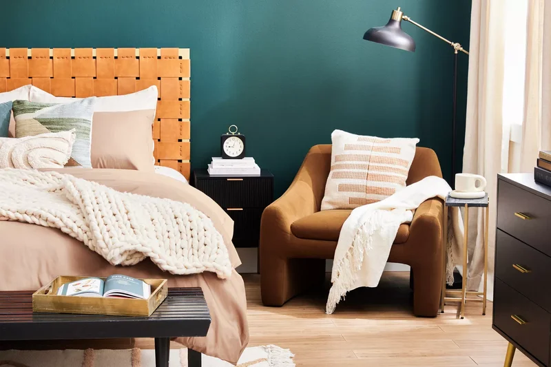 22 Calming and Expert-Approved Bedroom Layout Designs 9 Build a Reading Nook