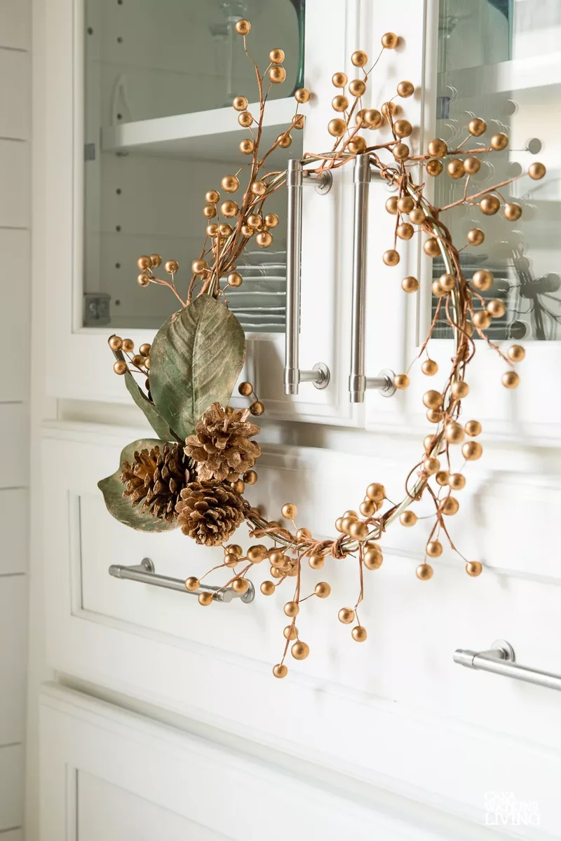Christmas Door Decorating Ideas: 30 Designer Looks to Try 27 Cabinet Door Wreath