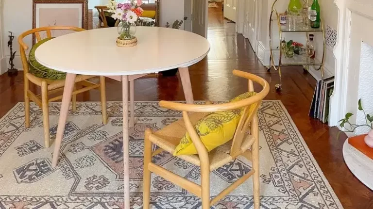 Can You Put A Square Rug Under A Round Table