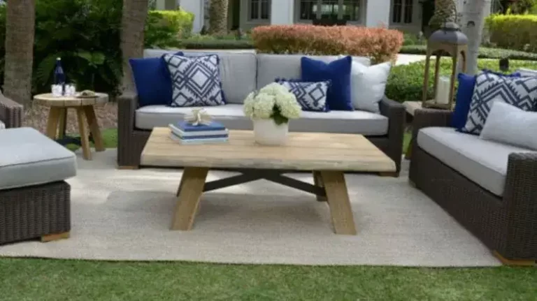 Can You Put An Outdoor Rug On The Grass?
