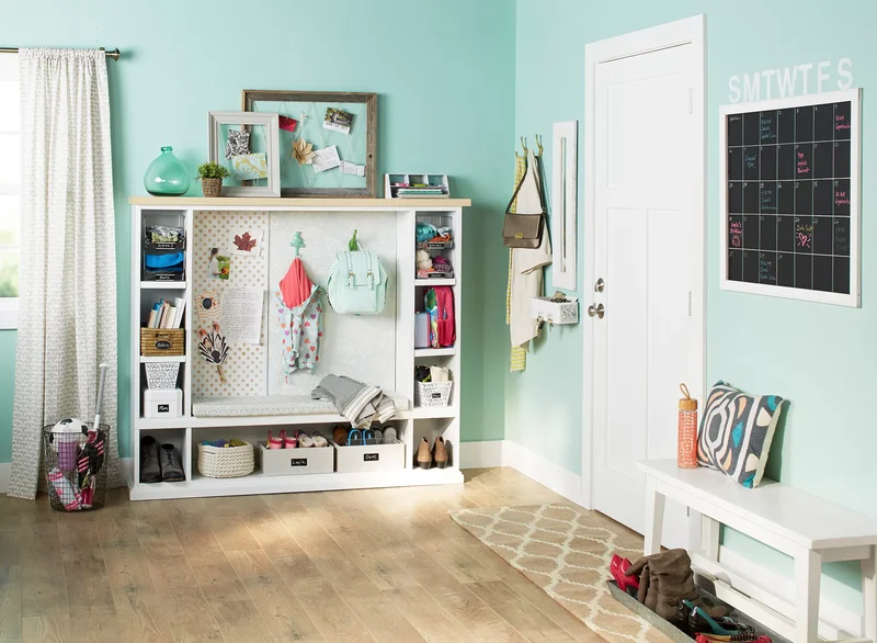 31 Compact Mudroom Ideas to Boost Style and Functionality 8 Chalkboard Calendar