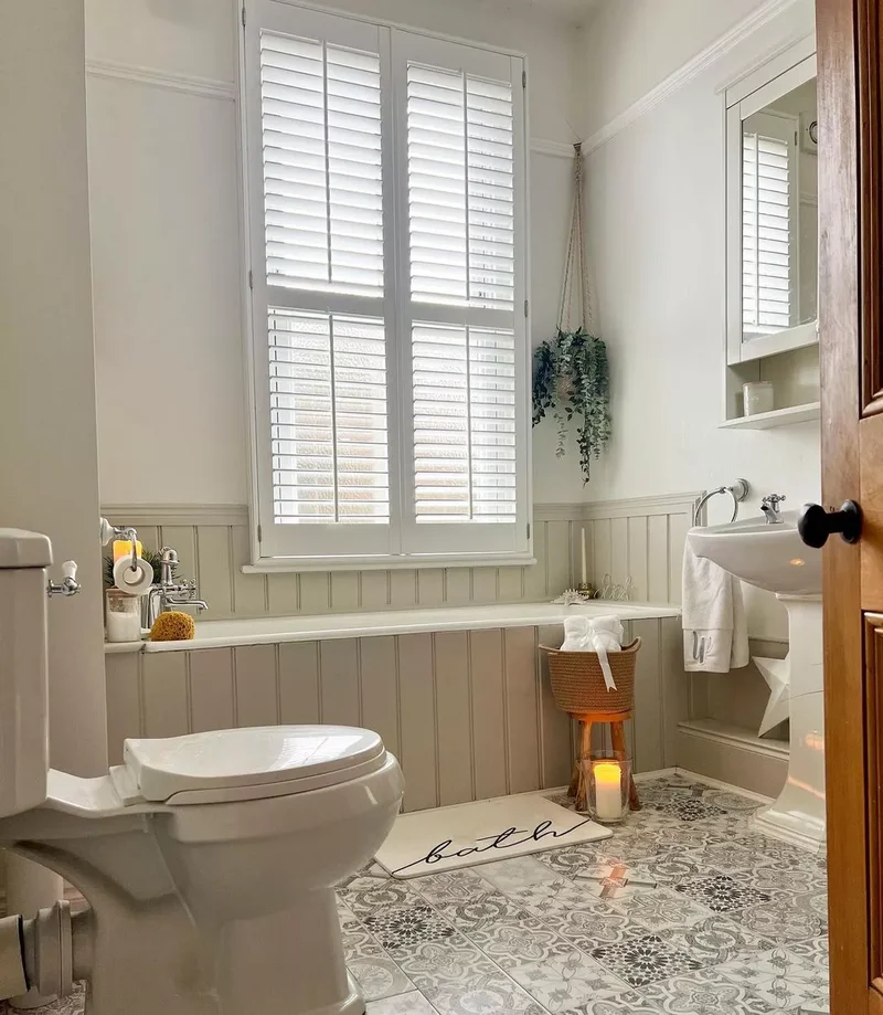 Choose Black and White