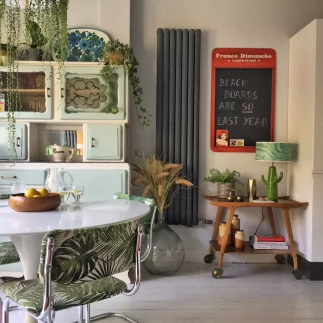 Choose Midcentury Pieces