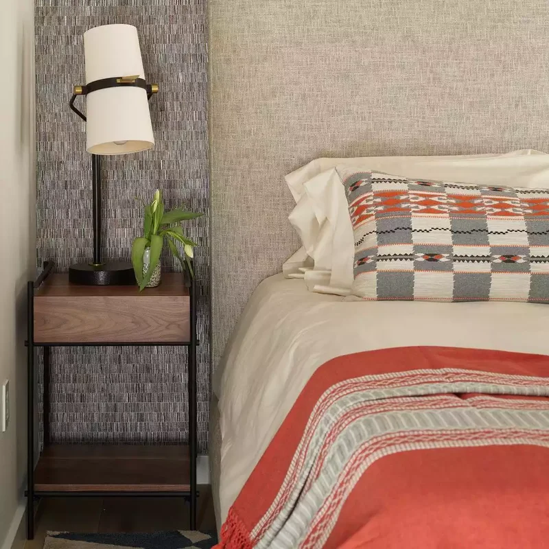 Choose Neutrals and Earth Tones