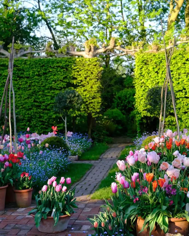 26 Secret Garden Ideas to Bring Your Favorite Books to Life 22 Choose Vibrant Flowers