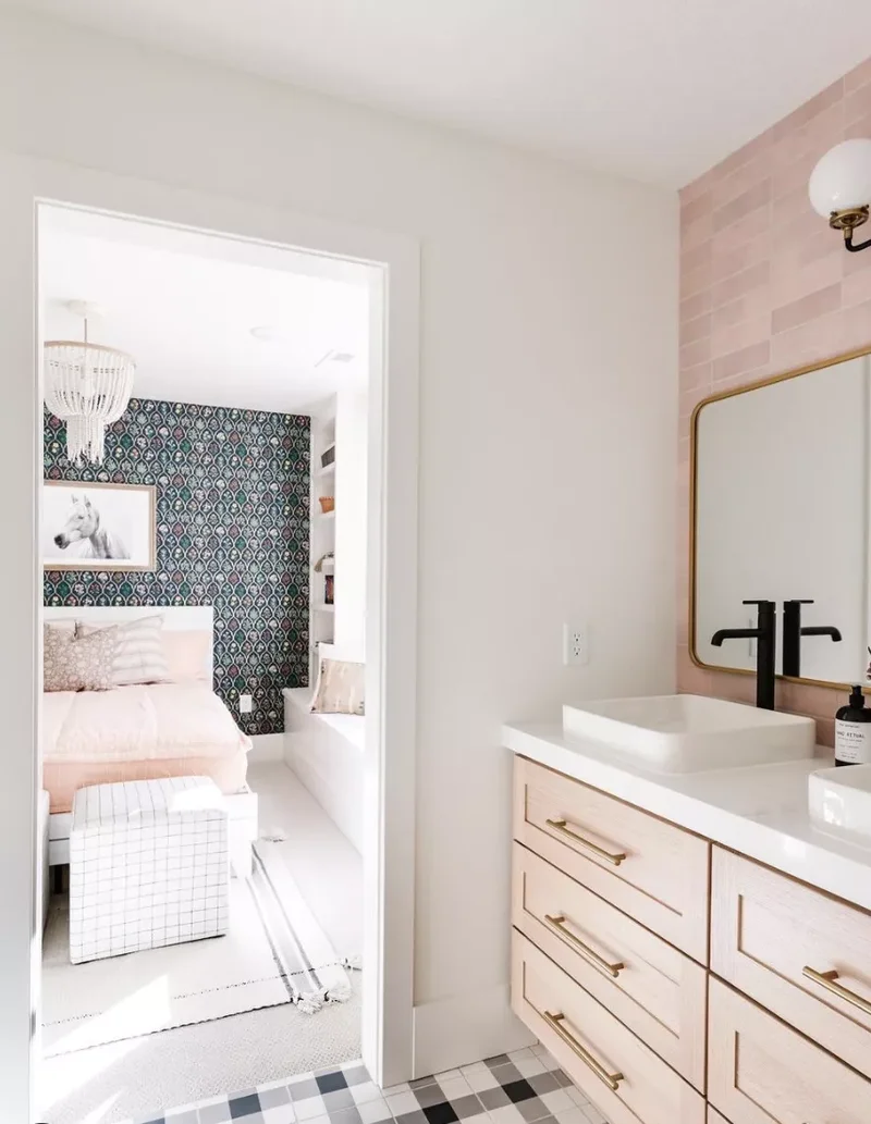 Choose a Cute Vanity