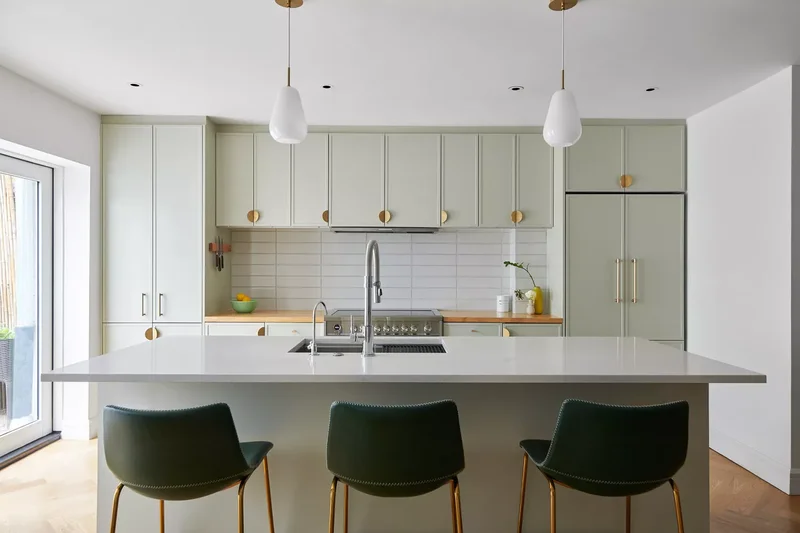 39 Green Kitchen Design Ideas That Never Go Out of Style 34 Choose a Pale Pistachio