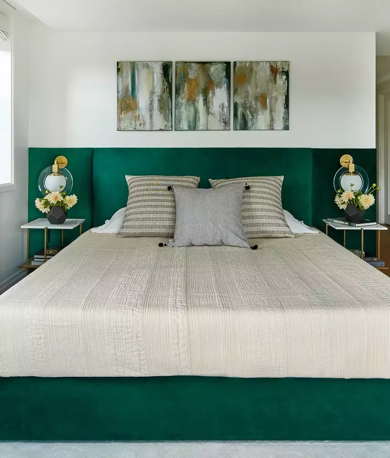 32 Dark Green Bedroom Designs to Inspire Your Next Makeover 12 Choose a Statement Bed