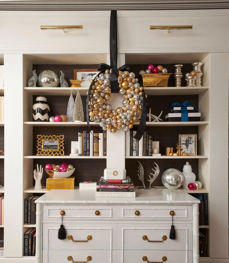 Christmas Shelf Styling