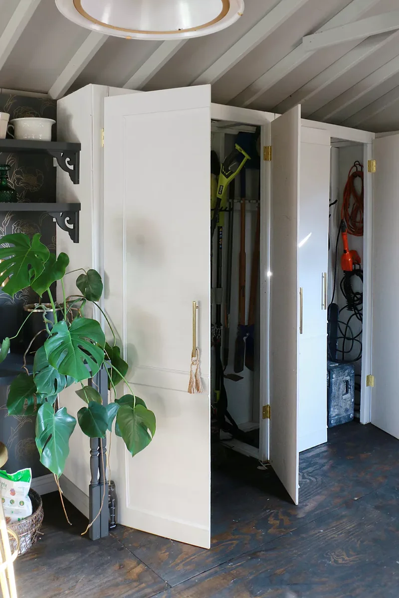 Closed Cabinet Shelving