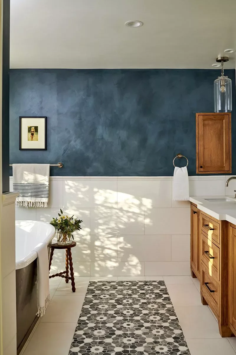 34 Beautiful Blue Bathroom Ideas for Any Style to Refresh 18 Coastal Blue Bathroom