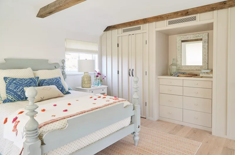 15 Cozy Farmhouse Bedroom Ideas to Transform Your Space 14 Coastal Influence