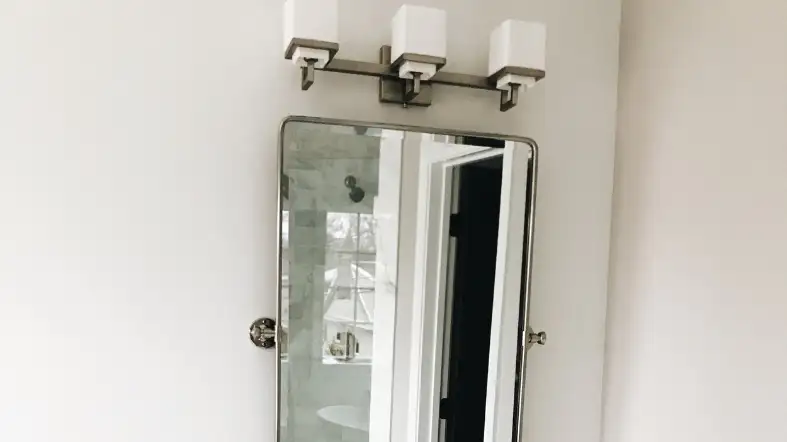Common Mistakes to Avoid When Choosing Vanity Lights and Mirror Width