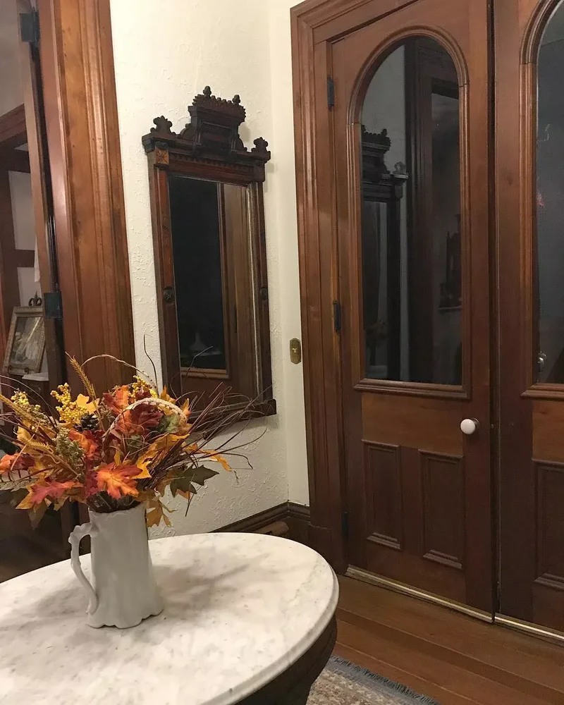 51 Entryway Mirror Ideas That Make Your Space Feel Larger 40 Complement the Architecture